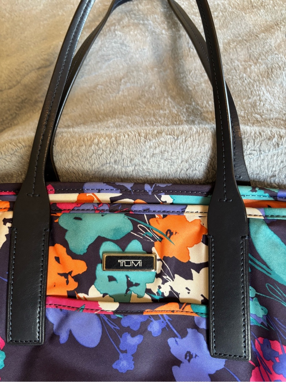 TUMI Nylon Floral Print Women's Tote Bag. Zip Top Blue Leather Double Handles. - Picture 4 of 13